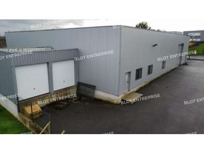 Location Locaux d'activités - Entrepôts à Plerneuf