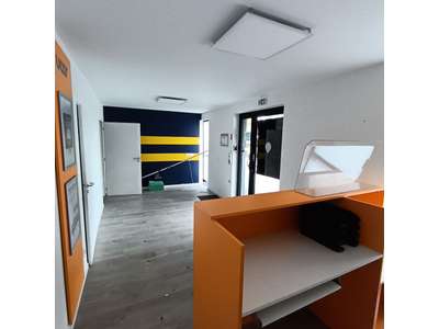 Location Locaux d'activités - Entrepôts à Plescop