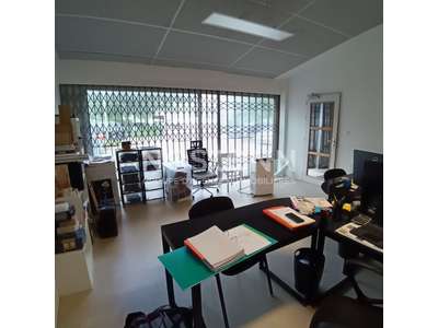 Location Locaux d'activités - Entrepôts à Plescop