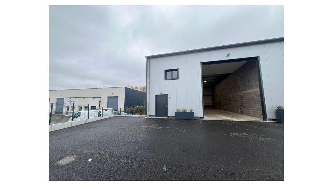 Entrepôt neuf à louer de 200m² à Plesnois (57)