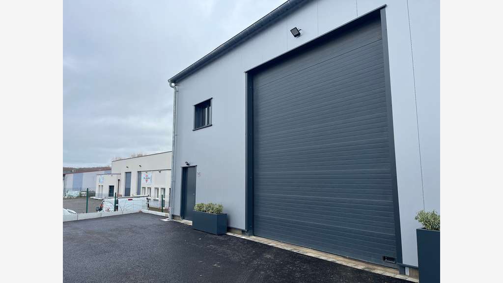 Entrepôt neuf à louer de 200m² à Plesnois (57)