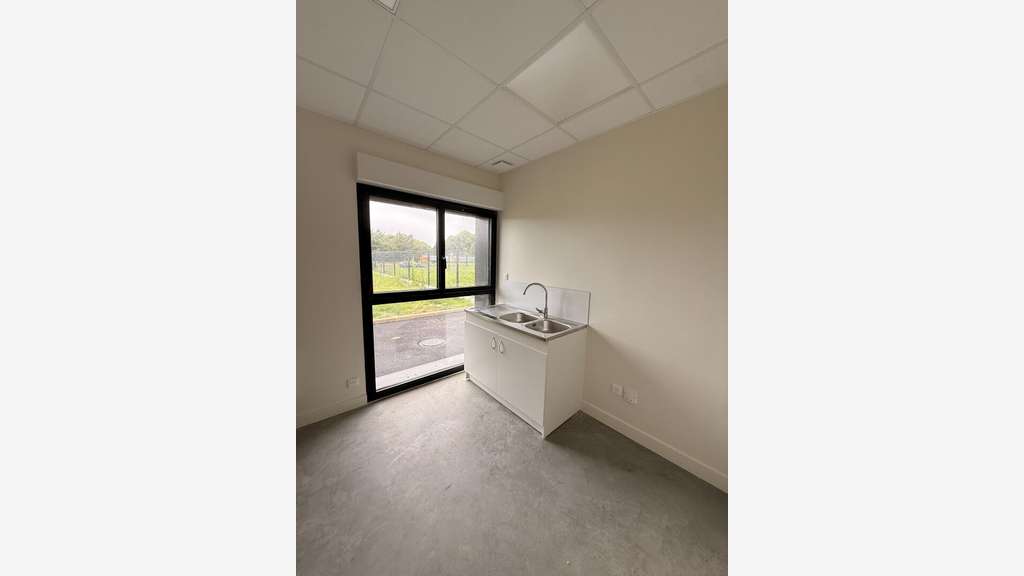 Local d'activité Pleudaniel 320 m2