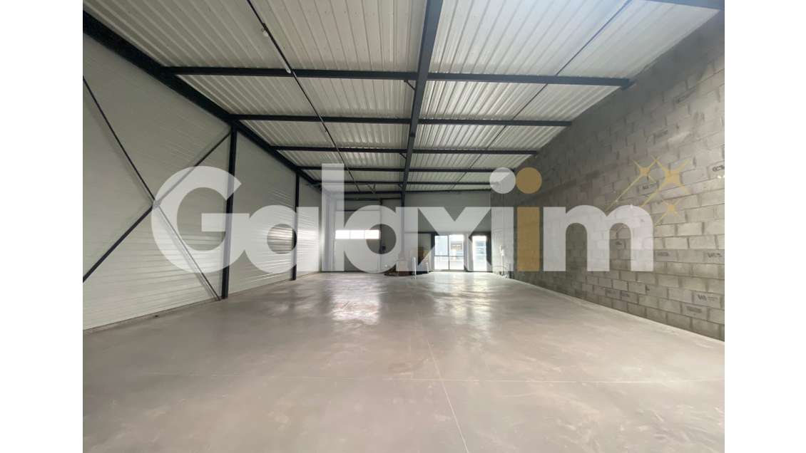 Local d’activité neuf 200 m² – Axe Rennes / Saint