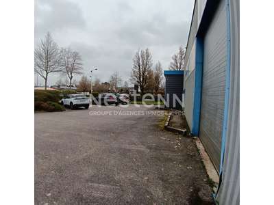 Location Locaux d'activités - Entrepôts à Ploeren