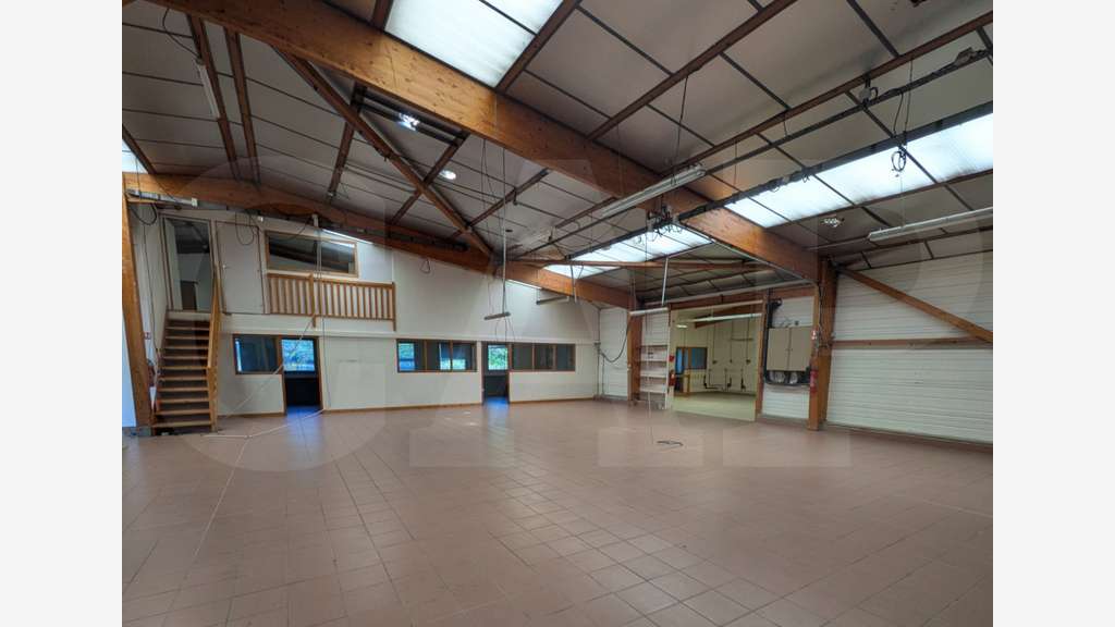 AV ou AL bâtiment d'activités 700m² à Vannes Ouest