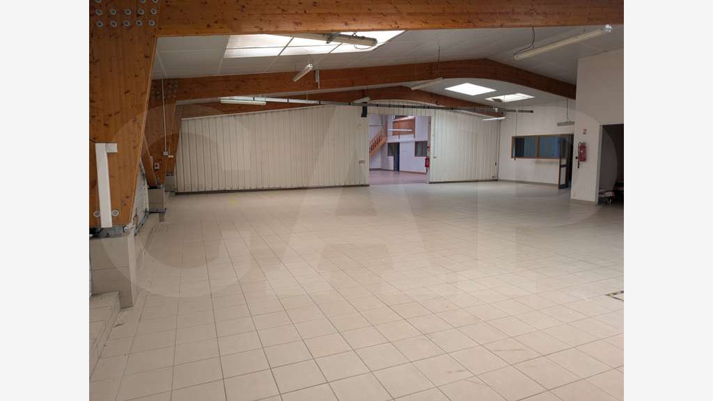 AV ou AL bâtiment d'activités 700m² à Vannes Ouest