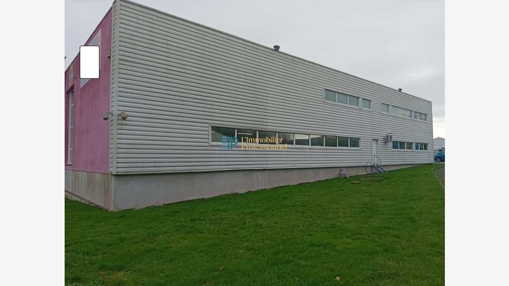 A louer local d'activité 335m² à Plomelin  