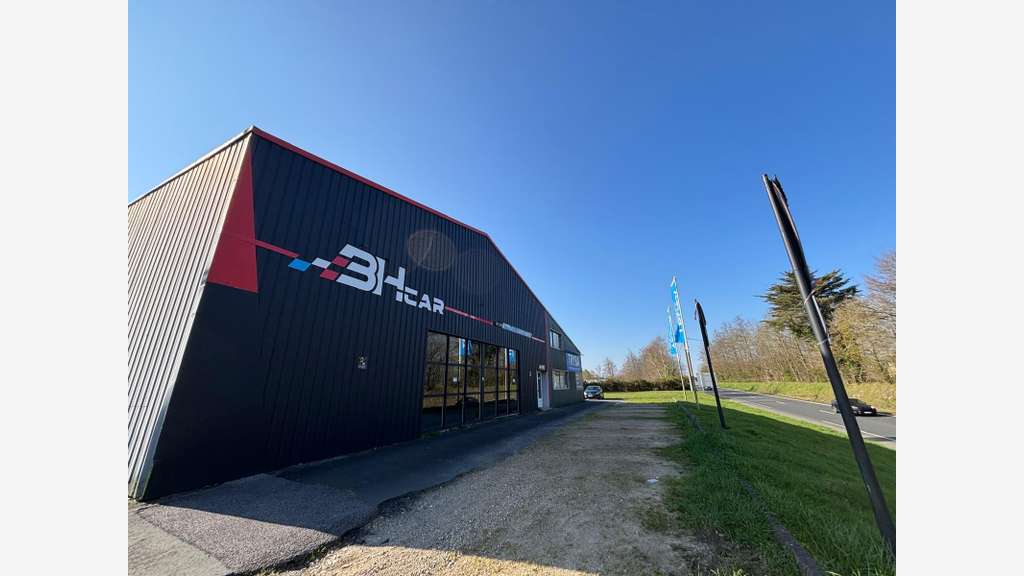 A louer bâtiment d'activité 680m² prox de Quimper