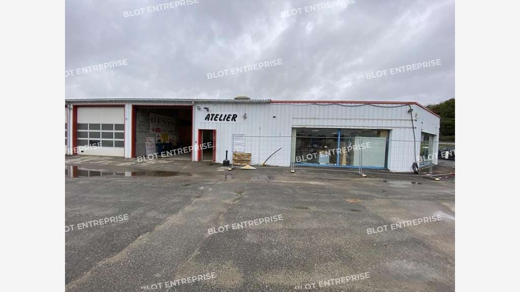 A louer local 500m² Zone de Restavy à Plouay
