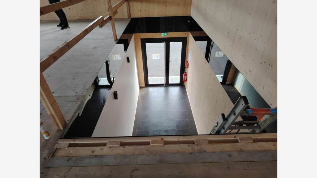 A louer bureaux de 230m² au 1er étage à Ploudaniel