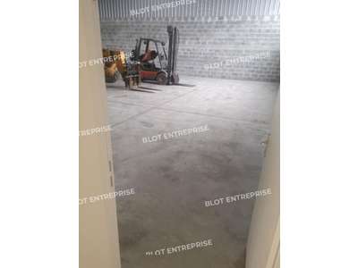 Location Locaux d'activités - Entrepôts à Plouédern