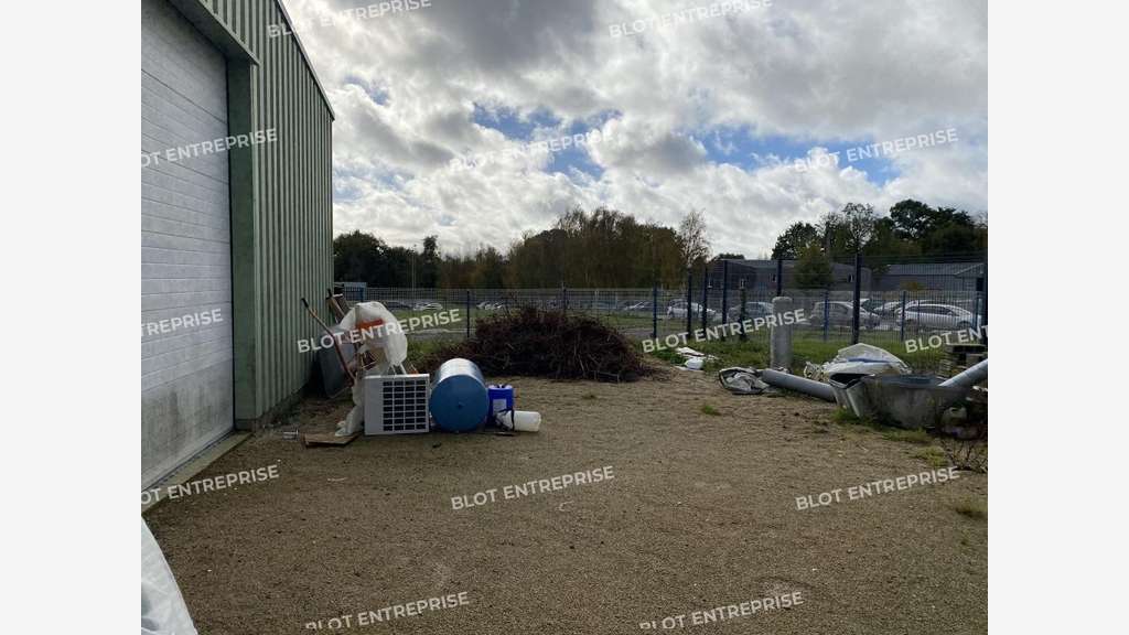 A louer local d'activités 110m² à Plouër-sur-Rance