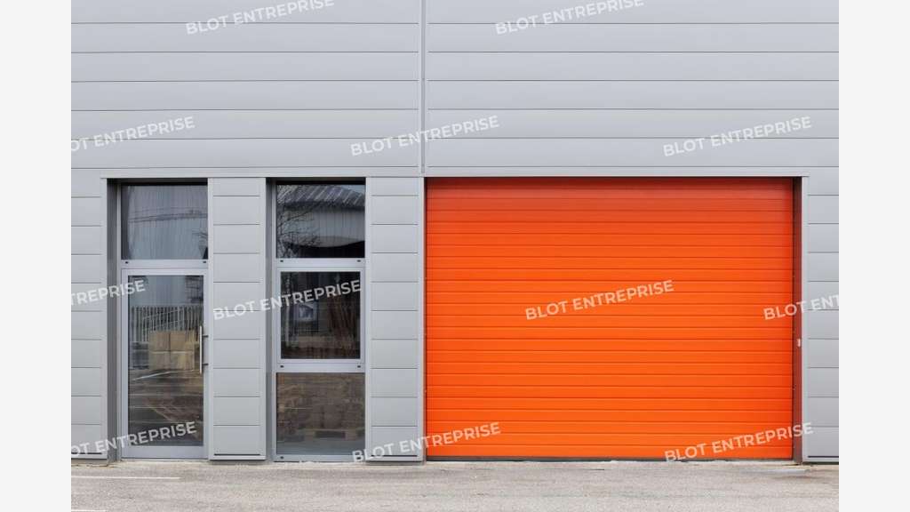À LOUER - LOCAL D'ACTIVITES - 396 m² - P