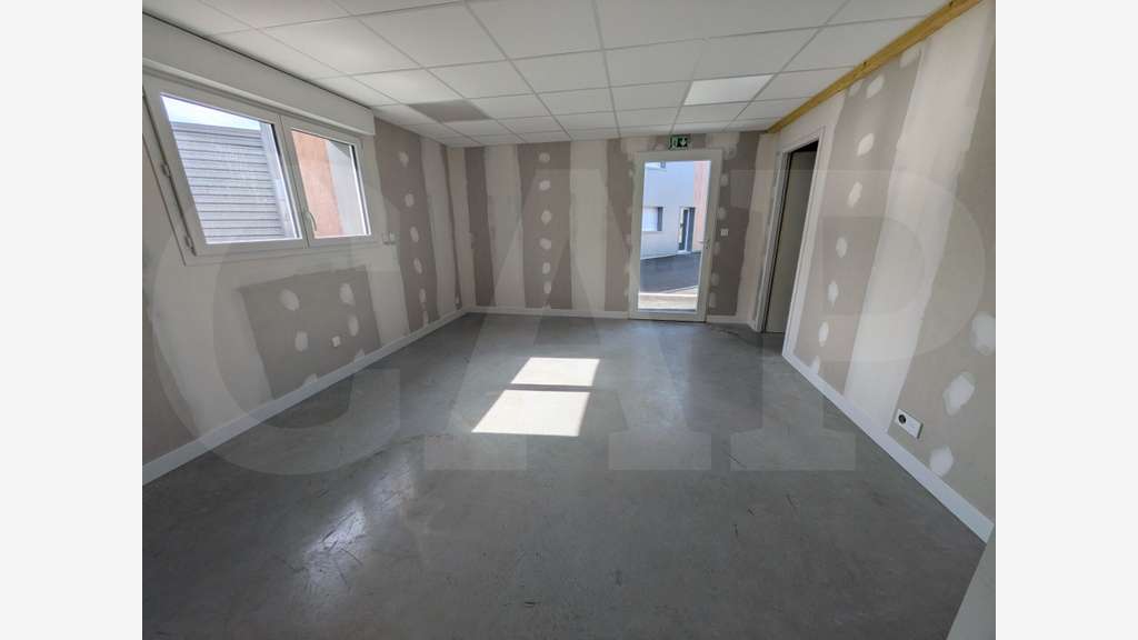 AL - PLOUGOUMELEN Bâtiment d'activités neuf 184m²