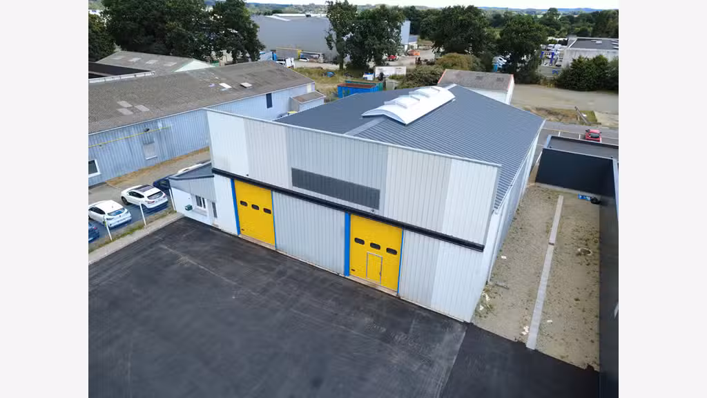 Local d'activité Ploumagoar 450 m2