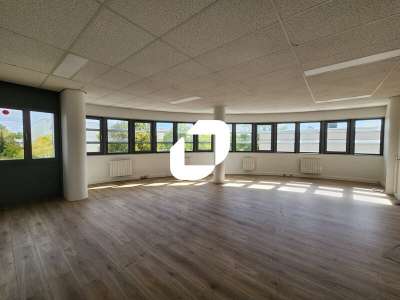 A louer Local d'activité 743m² Poissy