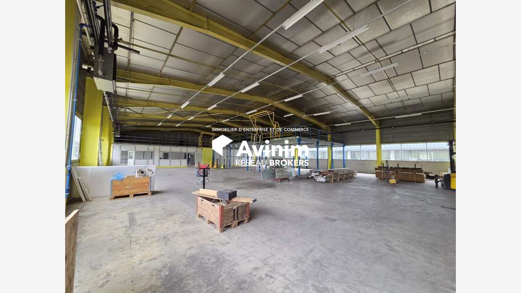 À LOUER – LOCAL D’ACTIVITÉ DE 1 837 M² – POISY