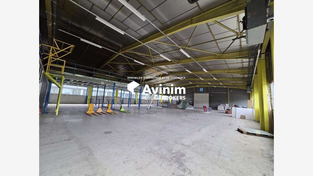 À LOUER – LOCAL D’ACTIVITÉ DE 1 837 M² – POISY