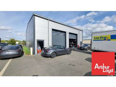 Location Locaux d'activités - Entrepôts à Poitiers