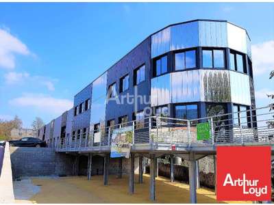 Location Locaux d'activités - Entrepôts à Poitiers