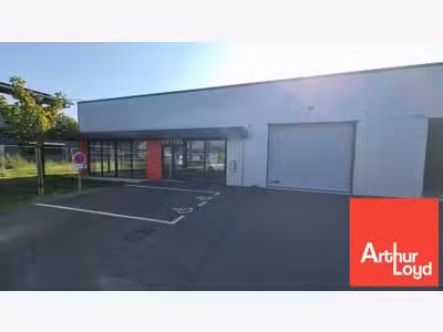 Local d'activité 300m² état neuf à louer Poitiers