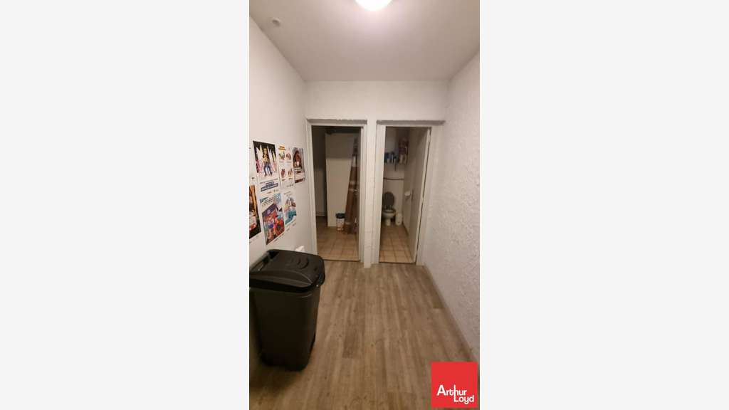 A louer local d'activité de 261m² à Poitiers Sud