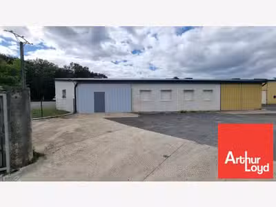 A louer local d'activité de 261m² à Poitiers Sud