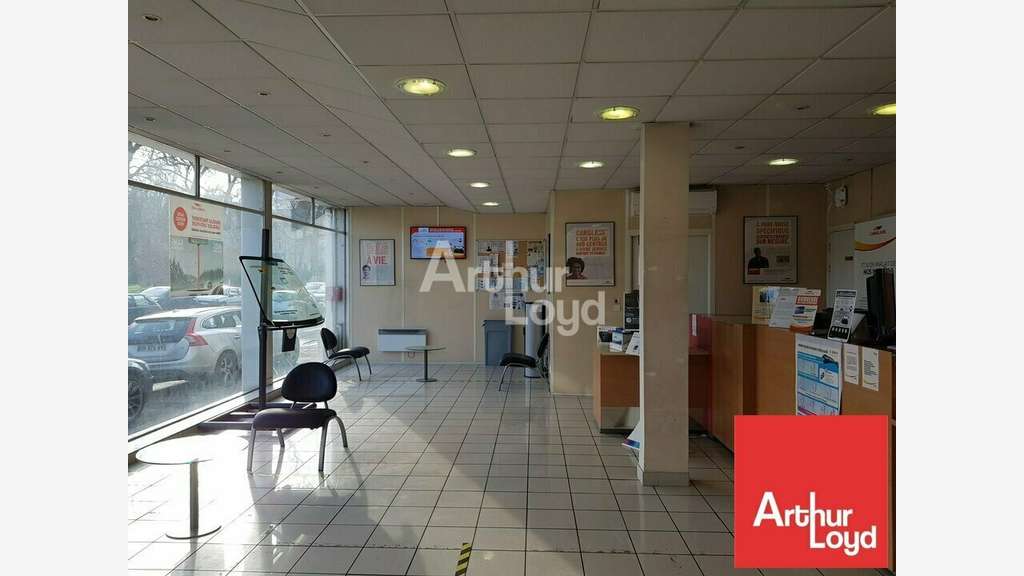 Local activité 525m² à louer Poitiers axe majeur
