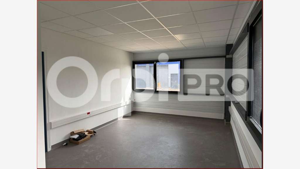 A louer local activité 230m² Limas/Pommier neuf