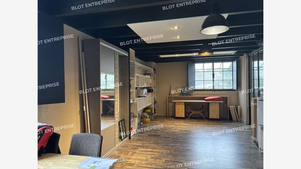 A louer locaux d'activités 120m² à Pont-Aven