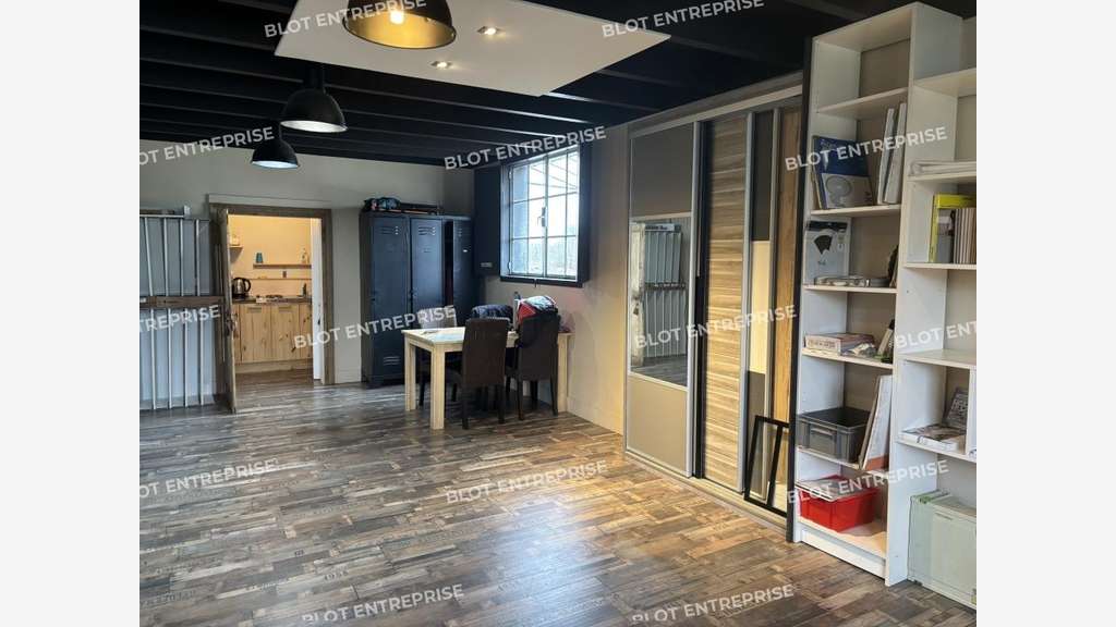 A louer locaux d'activités 120m² à Pont-Aven
