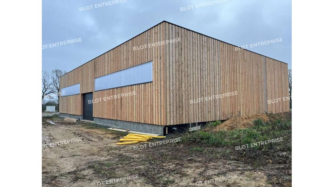 A louer locaux 285m² zone Cleun Nizon à Pont-Aven