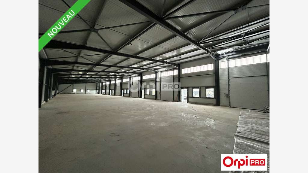 Local d'activité 179m² à louer à Pont-de-l'Isère