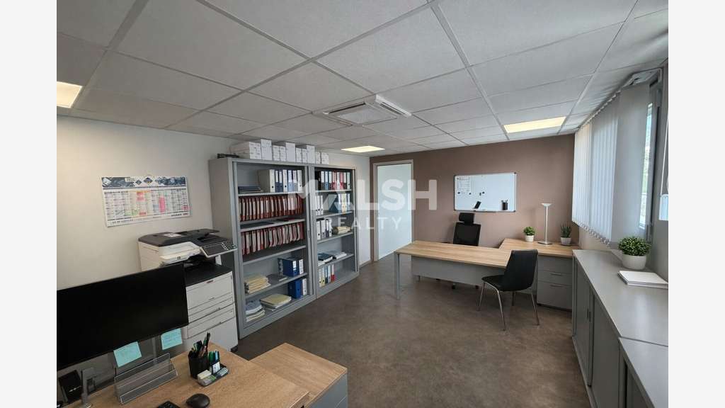 Loue bâtiment d'activités de 563m² à Pont-Évêque