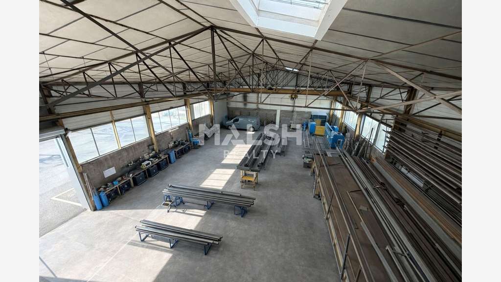Loue bâtiment d'activités de 563m² à Pont-Évêque