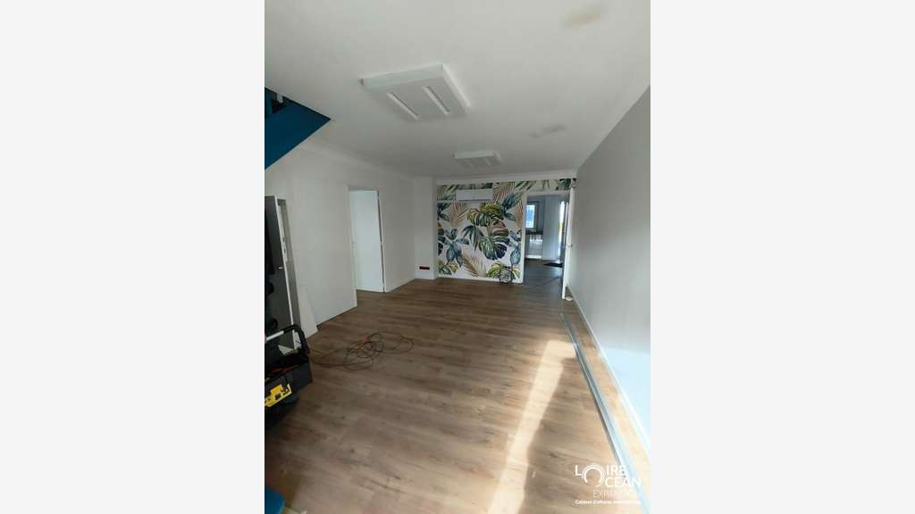 Loue local professionnel 118m² Pont-Saint-Martin