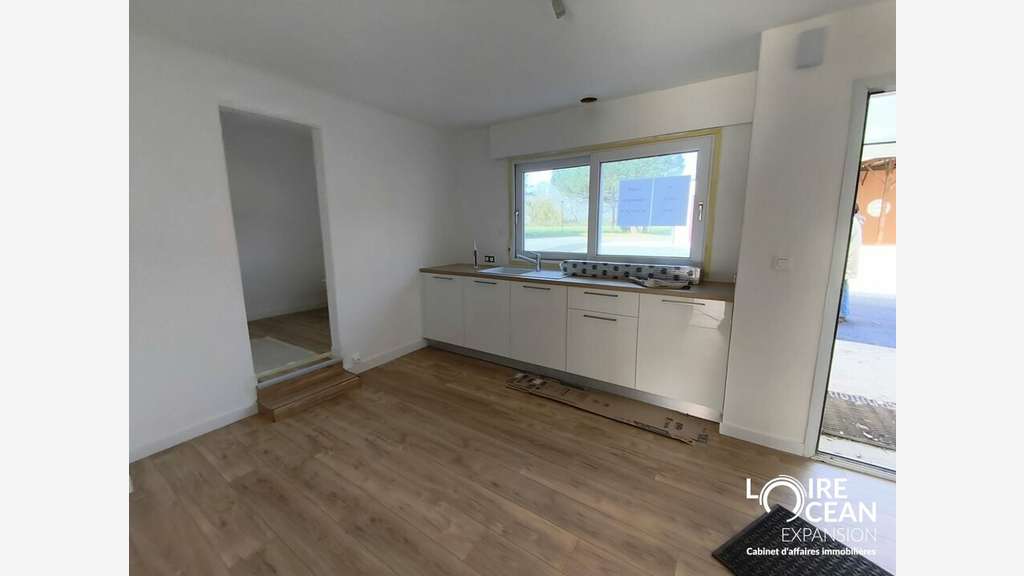Loue local professionnel 118m² Pont-Saint-Martin