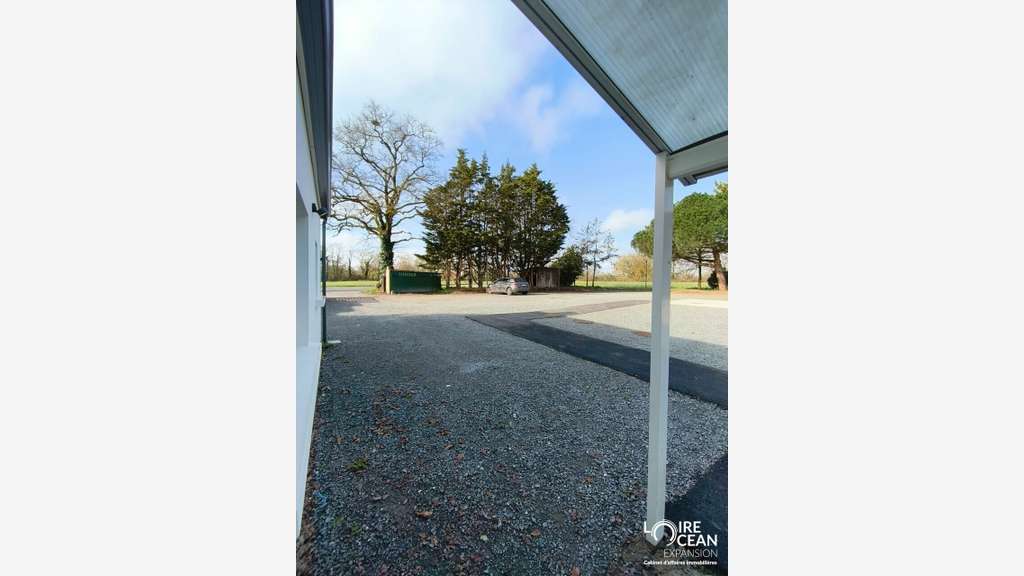 Loue local professionnel 118m² Pont-Saint-Martin