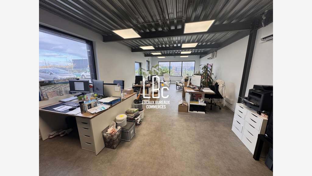 A louer local d'activités 280m² Pont Saint Martin
