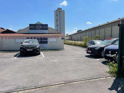 Local d'activité 70m² à louer Pont Sainte Maxence