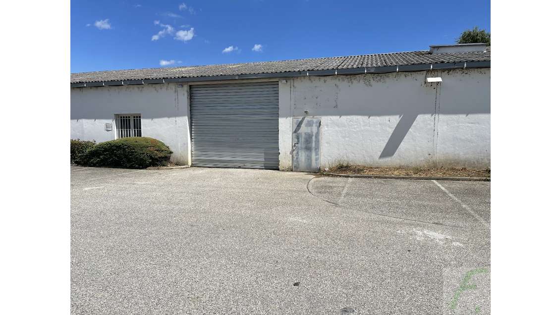 A louer local artisanal 211m² à Pontcharra A41 