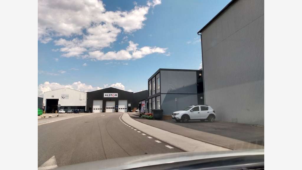 A louer local industriel de 1500m² au Cheylas