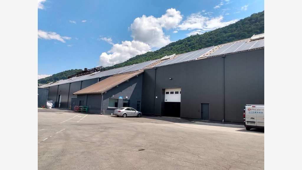 A louer local industriel de 1500m² au Cheylas