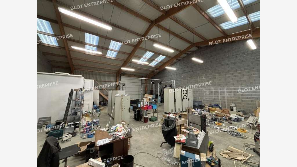A louer locaux d'activités 300m² à Pontchâteau