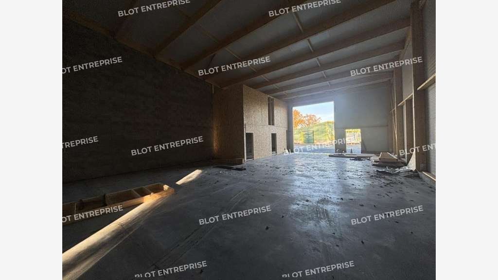 A louer locaux d'activités de 250m² à Pontchâteau