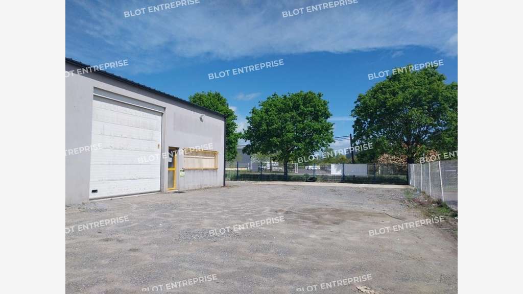 A louer locaux d'activités 600m² à Pontchâteau