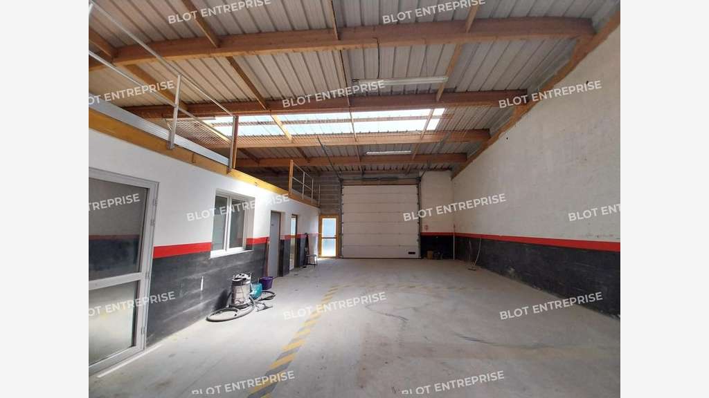 A louer locaux d'activités 600m² à Pontchâteau