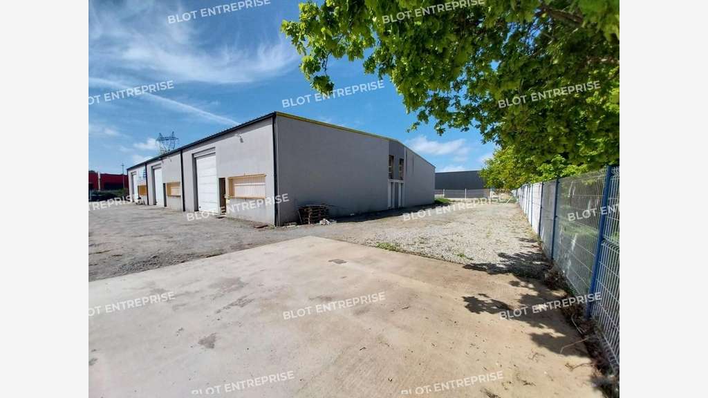 A louer locaux d'activités 300m² à Pontchâteau
