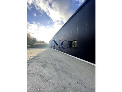 Location Locaux d'activités - Entrepôts à Pontivy