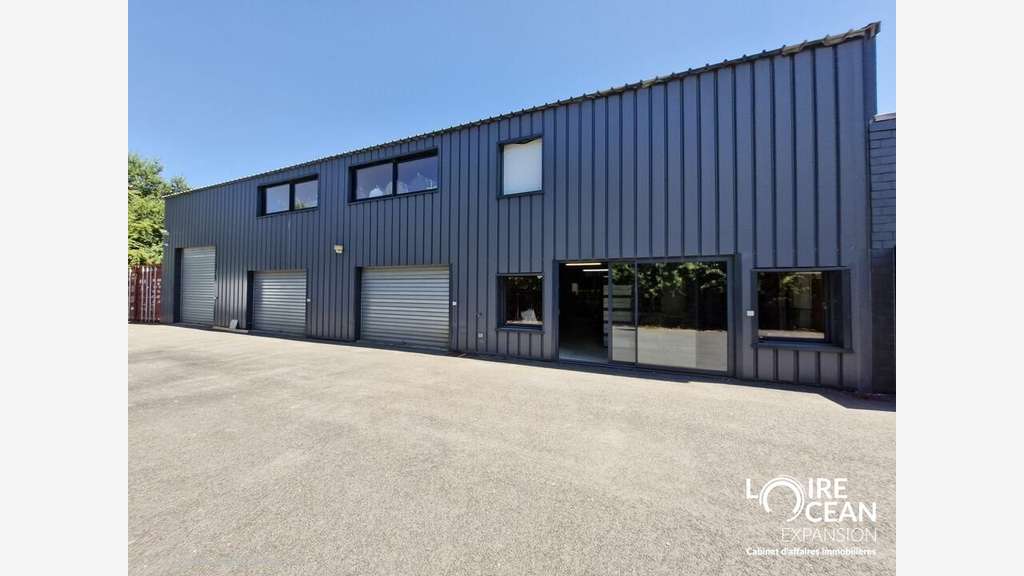Local mixte activités-bureaux 280m² à louer Pornic